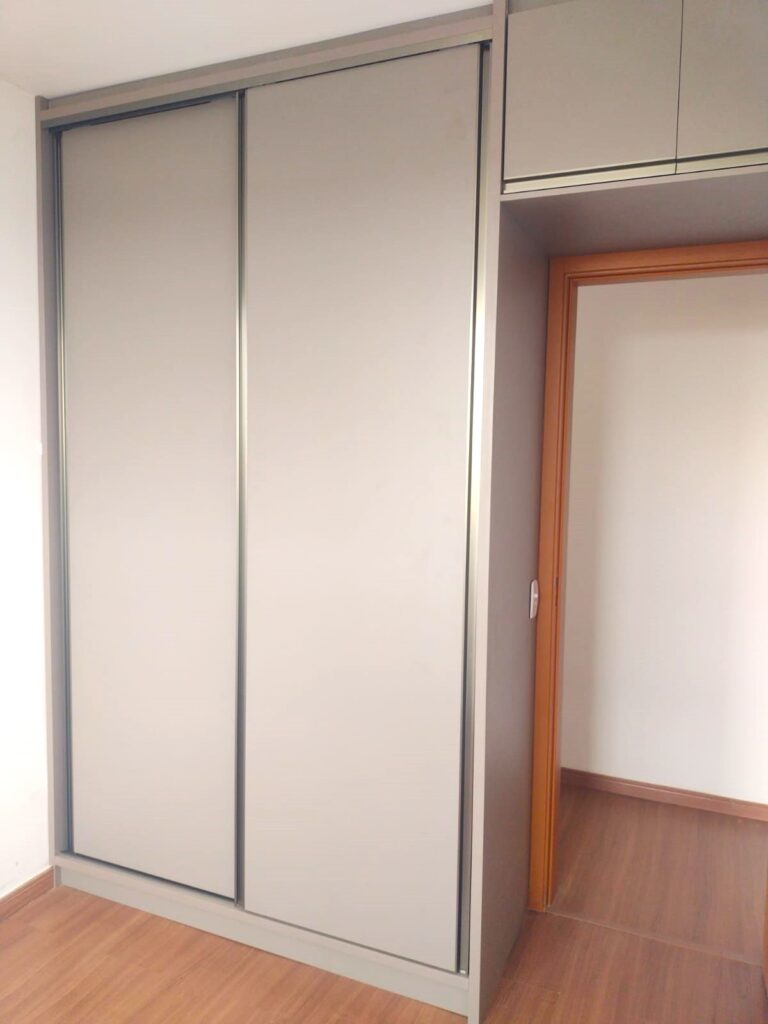 Vende-se apto novo 2 dormitórios c/ elevador $ 299.000,00