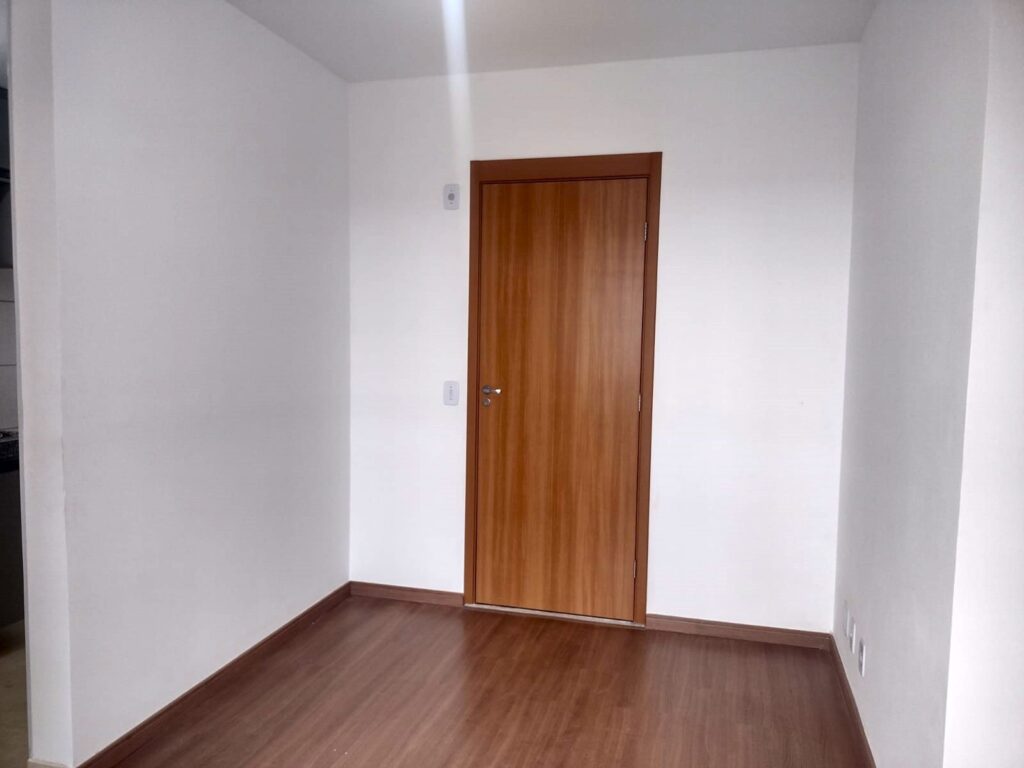 Vende-se apto novo 2 dormitórios c/ elevador $ 299.000,00
