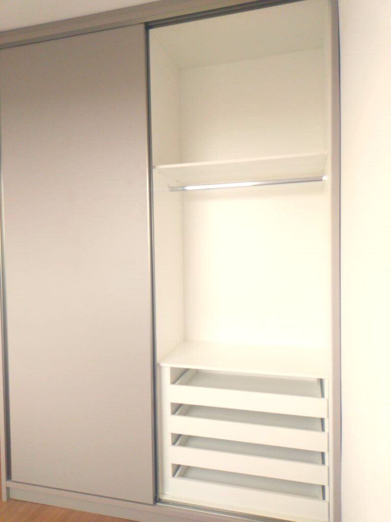 Vende-se apto novo 2 dormitórios c/ elevador $ 299.000,00