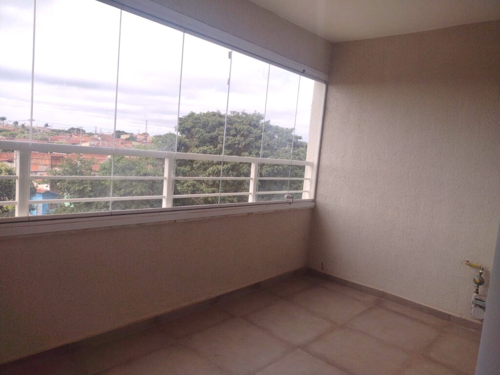 Vende-se apto novo 2 dormitórios c/ elevador $ 299.000,00