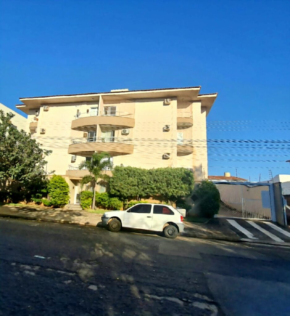 Vende-se Apto no Bairro Quinta das Paineiras $ 325.000,00