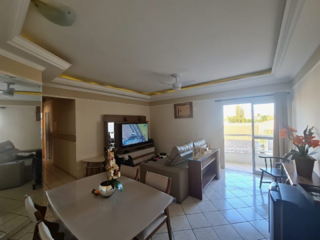 Vende-se Apto no Bairro Quinta das Paineiras $ 325.000,00