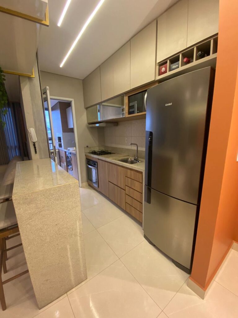 Vende-se belíssimo apto novo $ 420.000,00