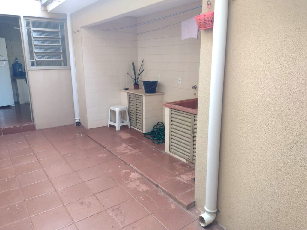 Vende-se casa comercial na Vila Maceno $ 395.000,00