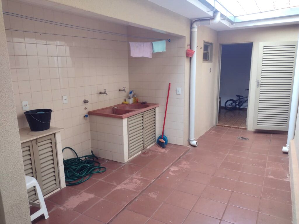 Vende-se casa comercial na Vila Maceno $ 395.000,00