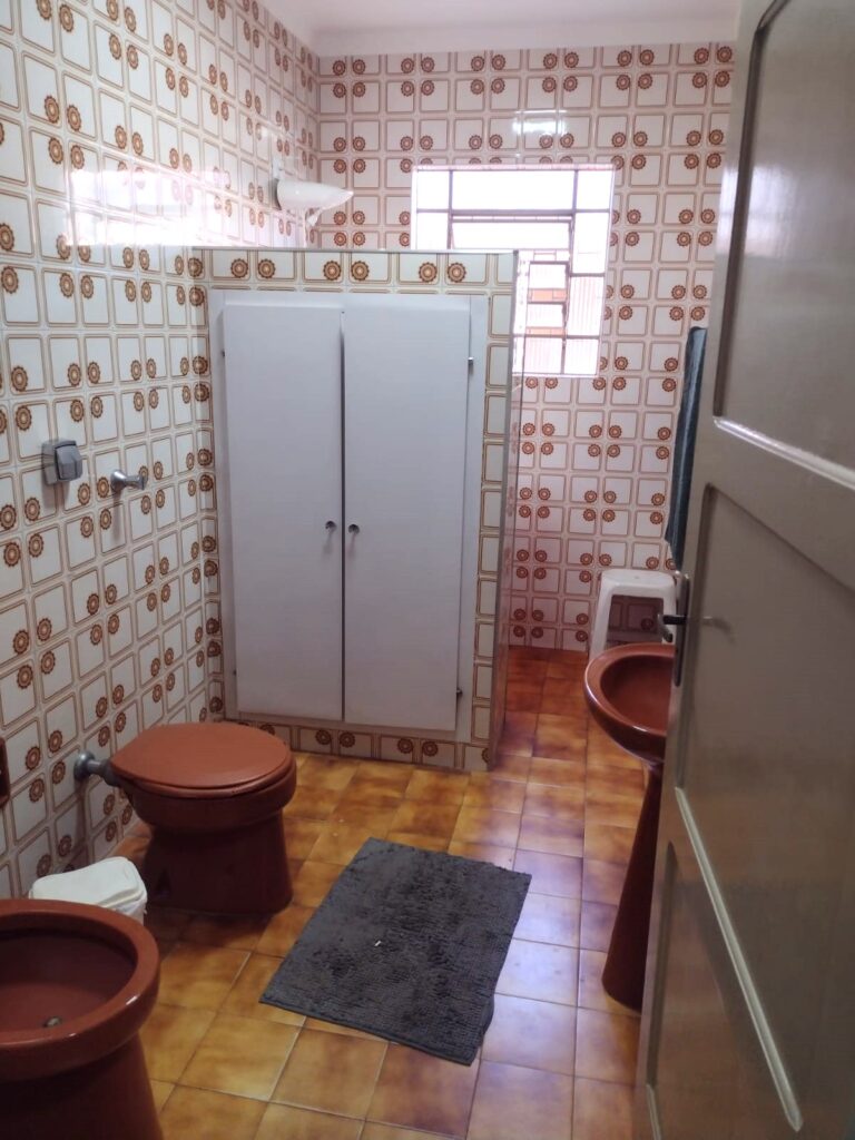 Vende-se casa comercial na Vila Maceno $ 395.000,00