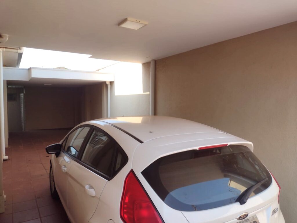 Vende-se casa comercial na Vila Maceno $ 395.000,00