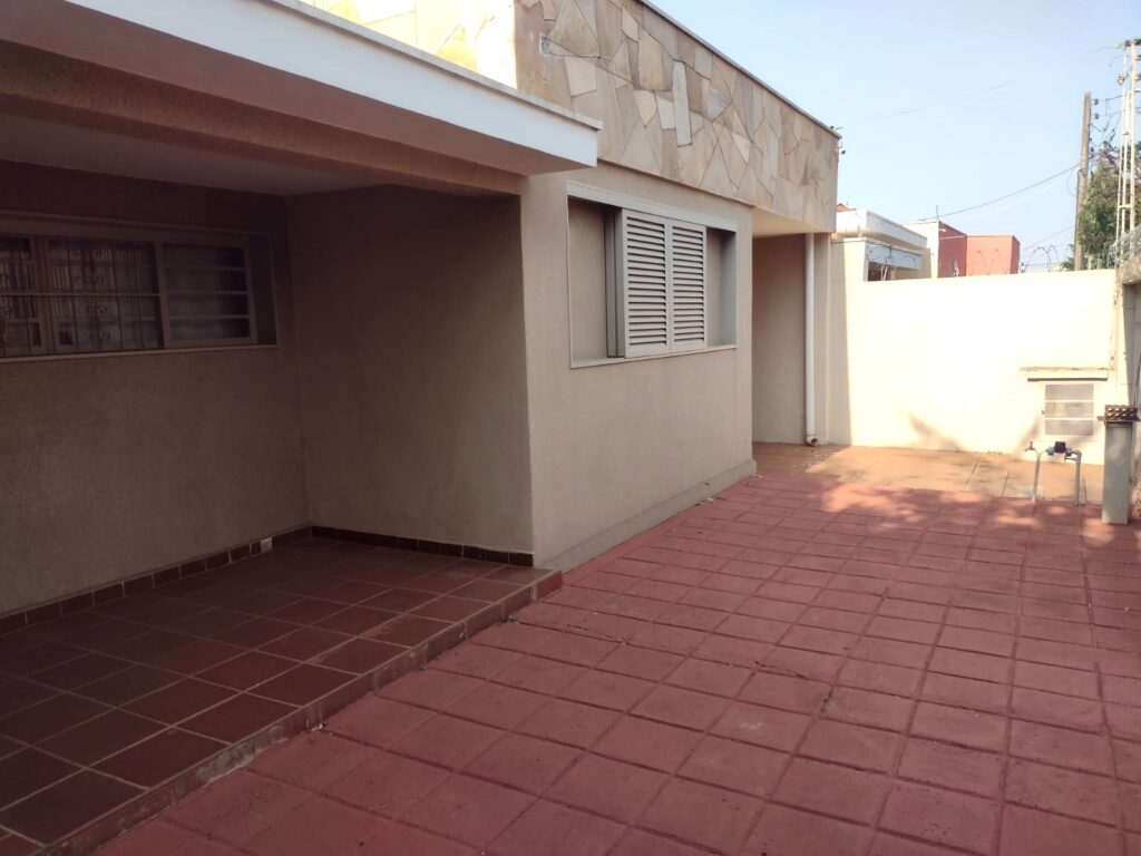 Vende-se casa comercial na Vila Maceno $ 395.000,00