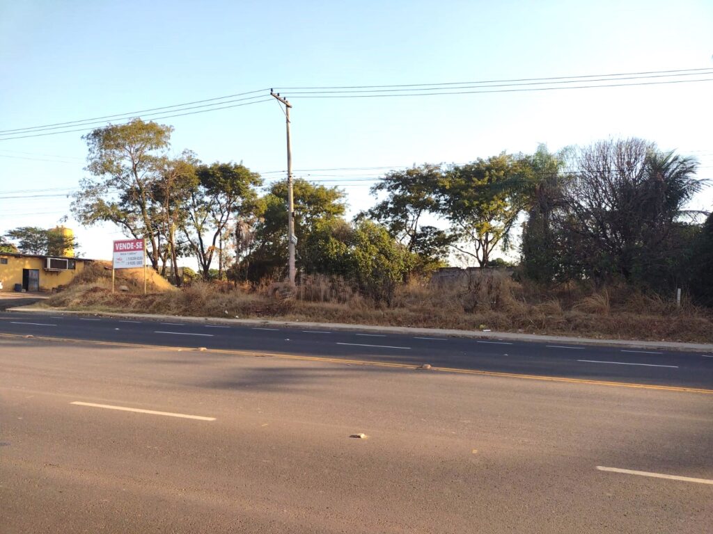 Vende-se área comercial na vicinal Rio Preto – Schmidt $ 4.500.000,00 Vende-se área comercial na vicinal Rio Preto – Schmidt $ 4.500.000,00