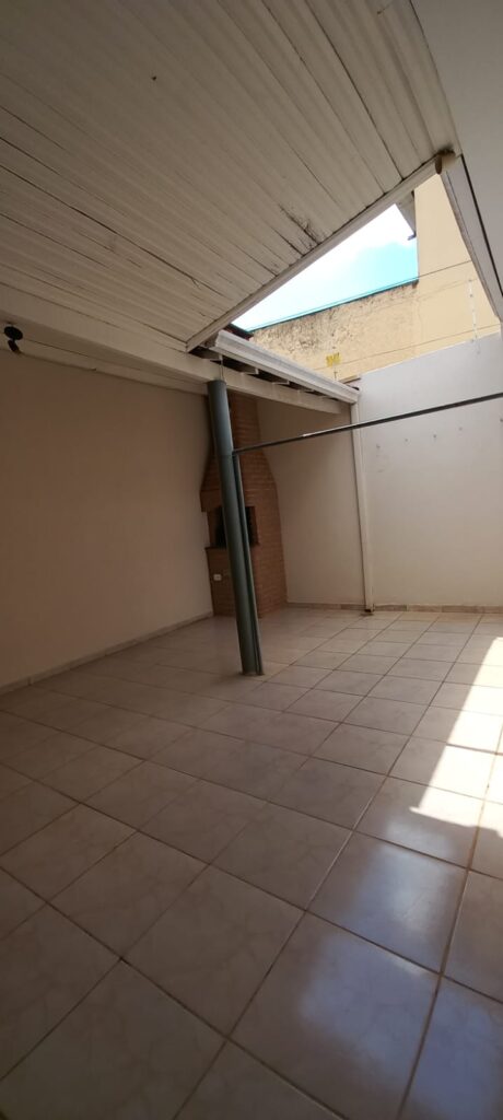 Vende-se casa Jd. Vetorasso 3 dormitórios $ 280 Mil, aceita financiamento