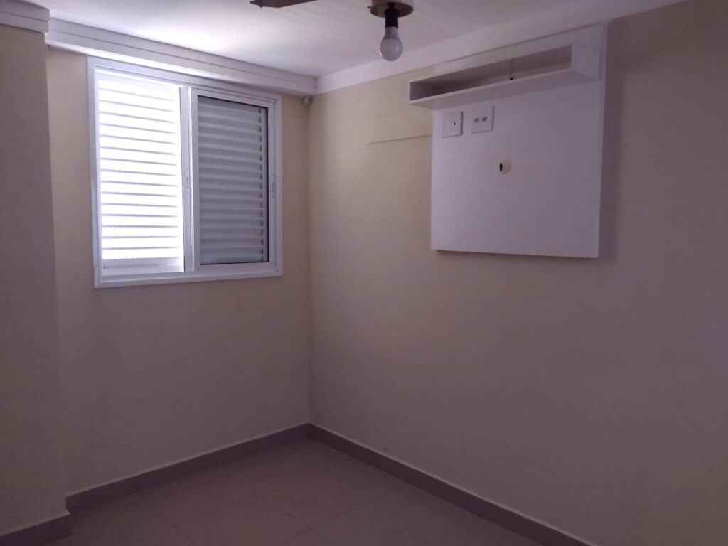 Vende-se apto 2 dormitórios c/ elevador próximo ao Plaza Shopping $ 375.000,00