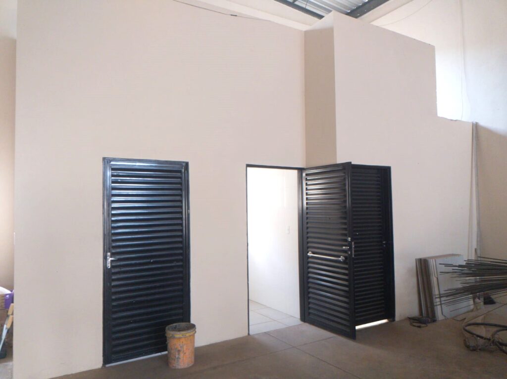 Aluga-se Salão comercial 230m² novo $ 5.000,00