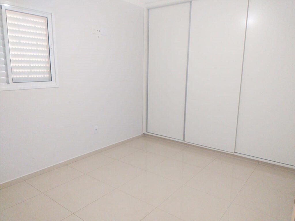 Aluga-se Apto de 1 dormitório próximo ao Plaza Shopping $ 1.400,00