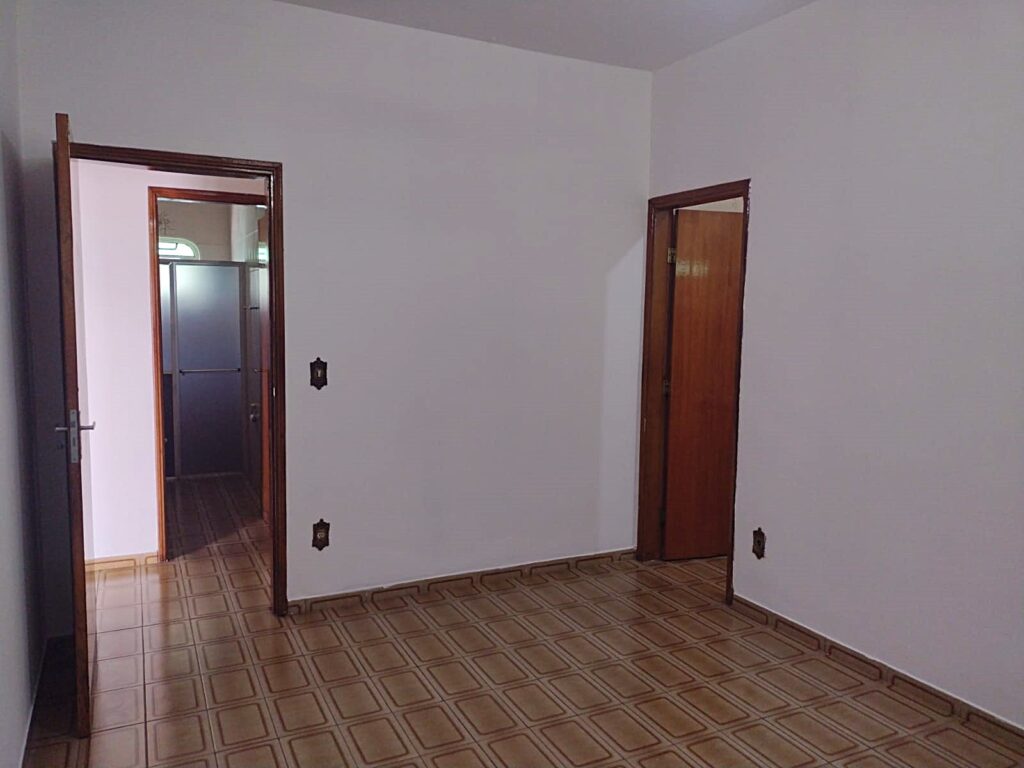 Vende-se ótima casa Jd. Vetorasso 3 dormitórios $ 400.000,00