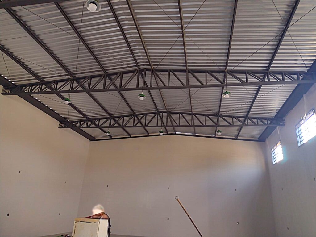 Vende-se para renda Salão $ 1.650.000,00 ou $ 8.500,00 aluguel