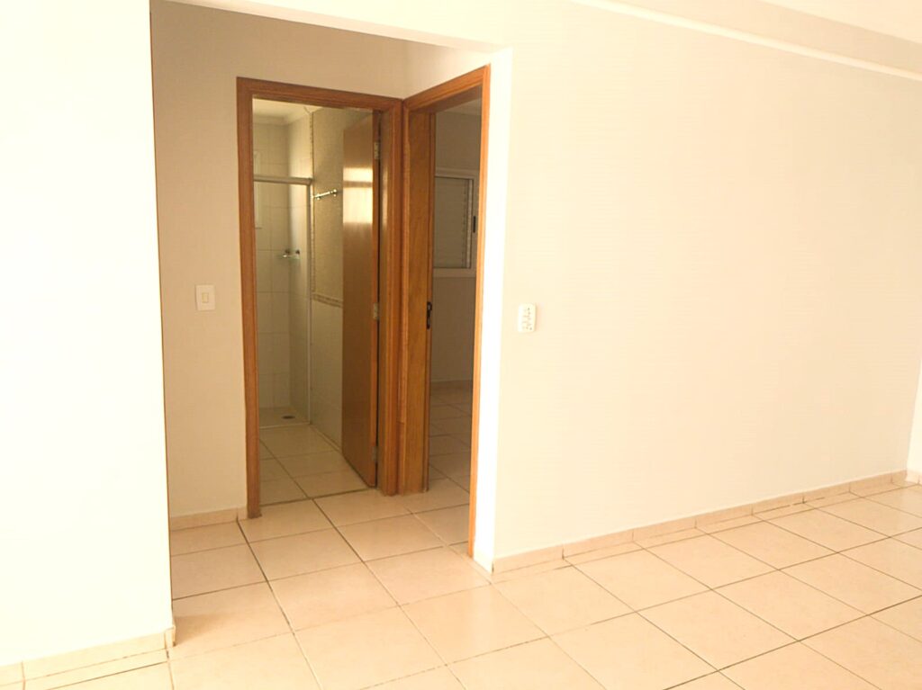 Vende-se apto 2 dormitórios c/ piscina e elevador próximo ao centro $ 335.000,00