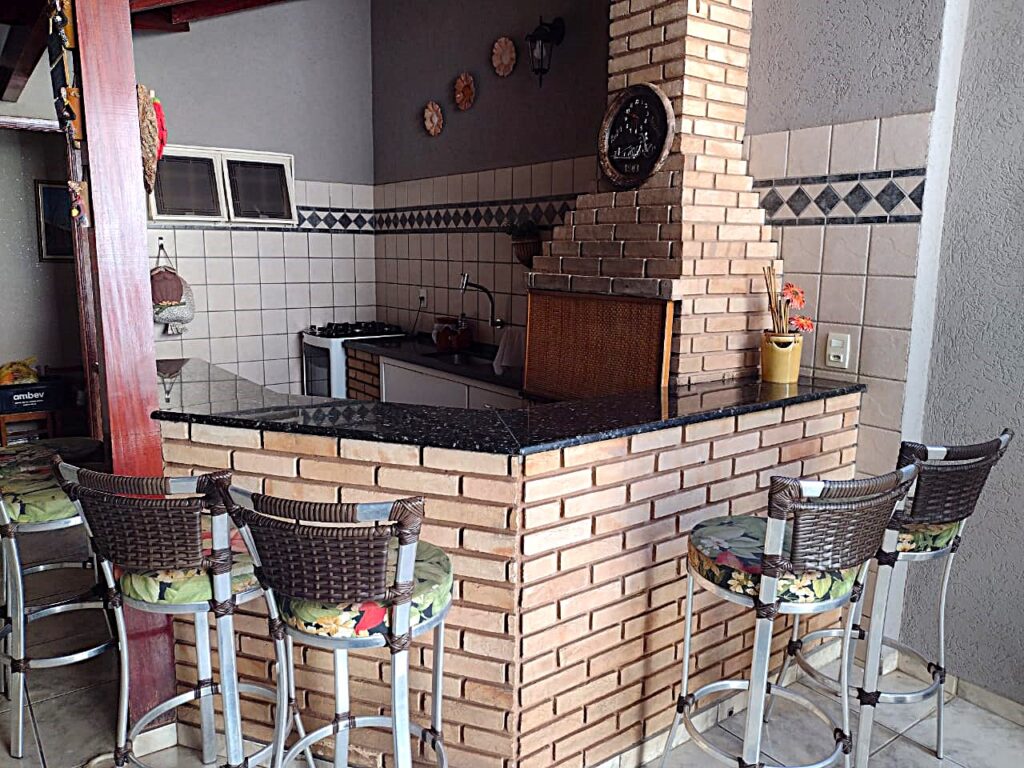 Vende-se Casa na Boa Vista local misto $ 795.000,00