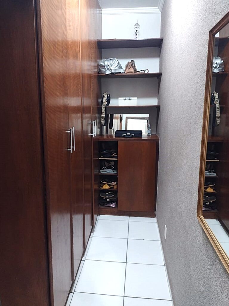 Vende-se Casa na Boa Vista local misto $ 795.000,00