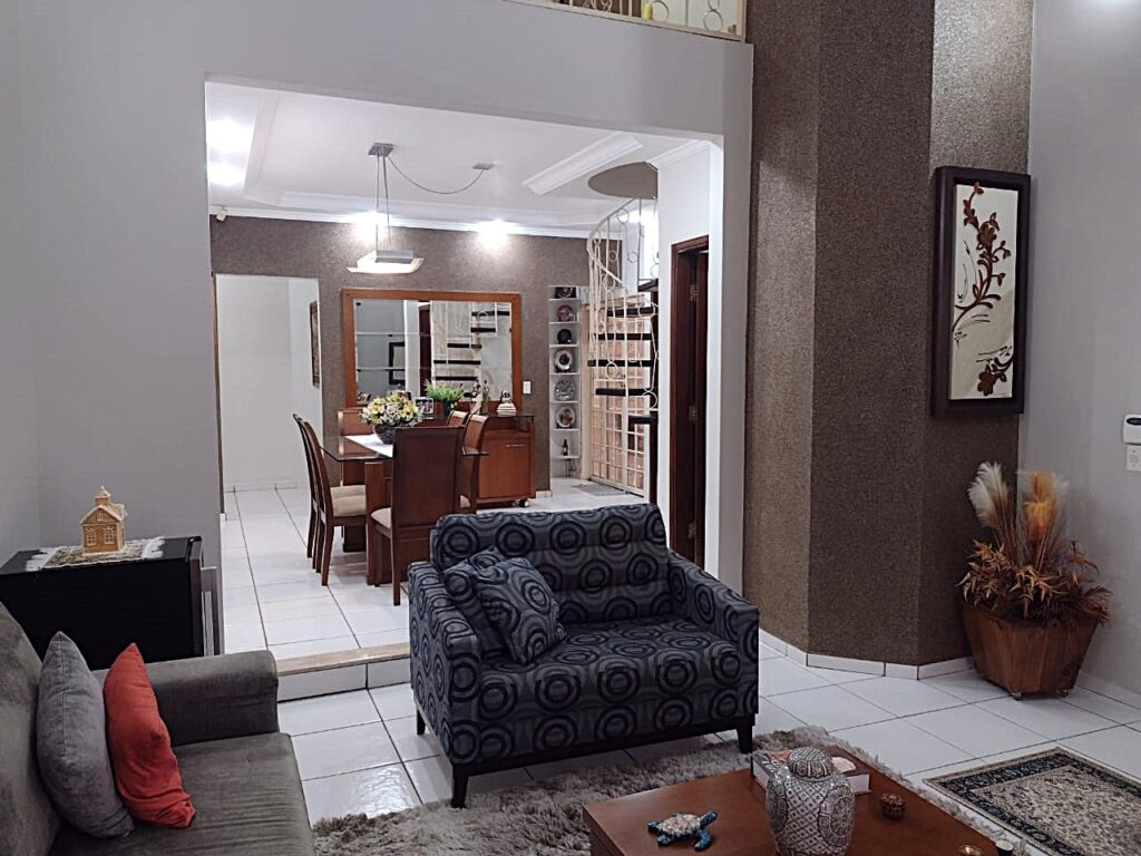 Vende-se Casa na Boa Vista local misto $ 795.000,00