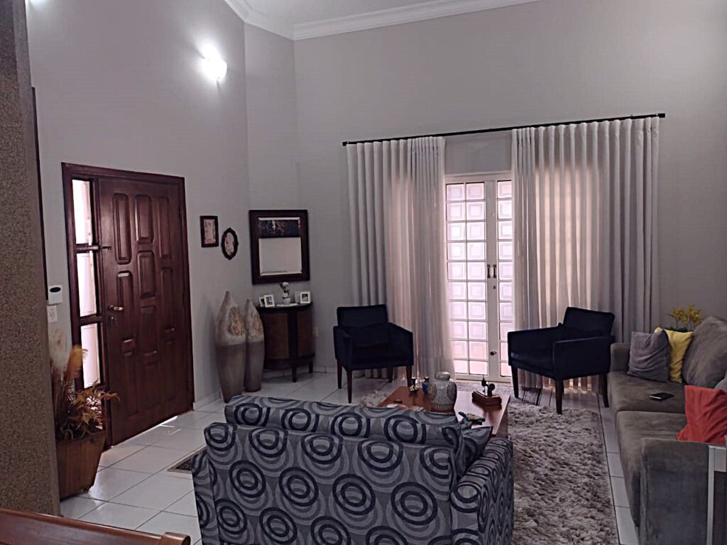 Vende-se Casa na Boa Vista local misto $ 795.000,00