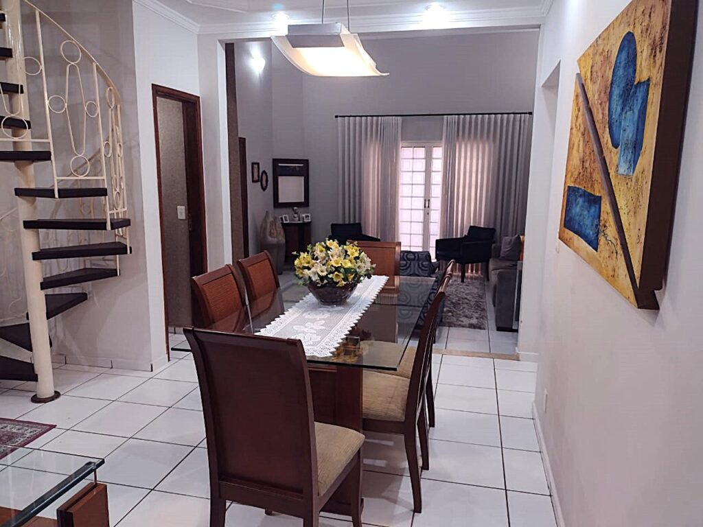 Vende-se Casa na Boa Vista local misto $ 795.000,00