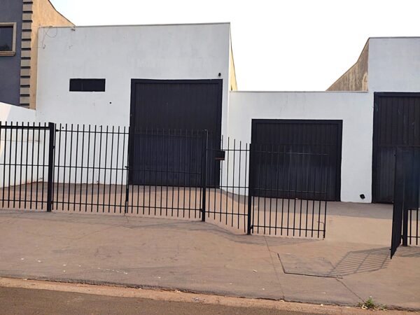 Aluga-se Salão no Distrito Industrial duas Vendas $ 7.000,00