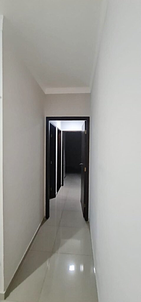 Vende-se Salão + Casa $ 335.000,00