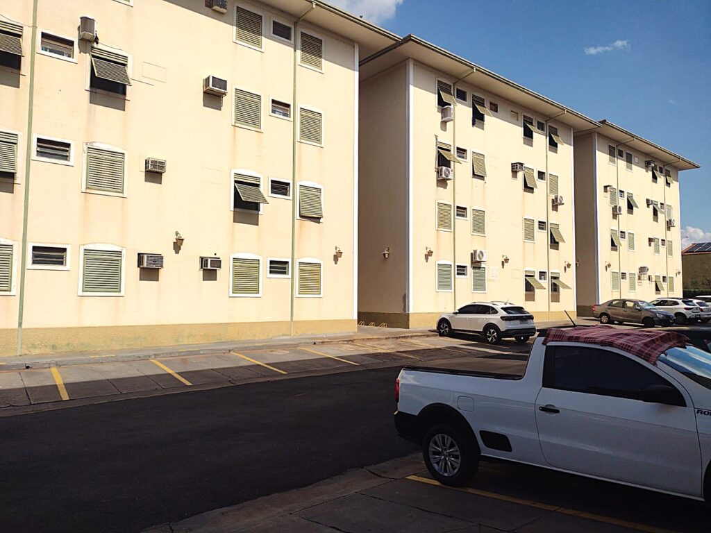 Vende-se Apto 2 dormitórios $ 155.000,00 Vende-se Apto 2 dormitórios $ 155.000,00