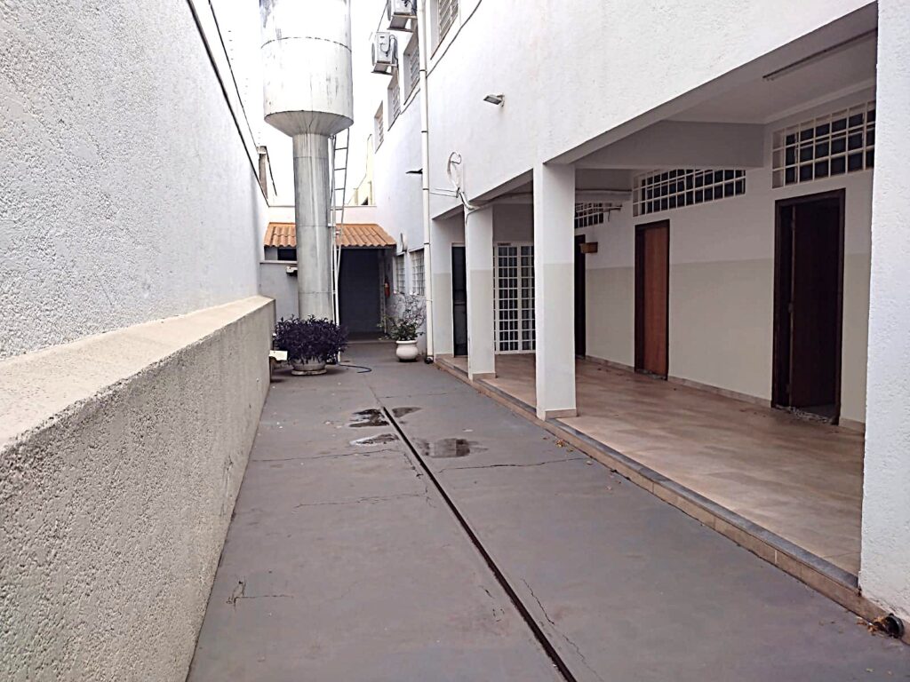 Vende-se ou Aluga-se excelente imóvel comercial $ 1.300.000,00