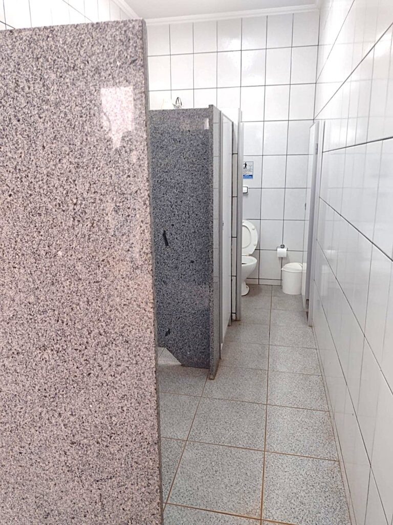 Vende-se ou Aluga-se excelente imóvel comercial $ 1.300.000,00