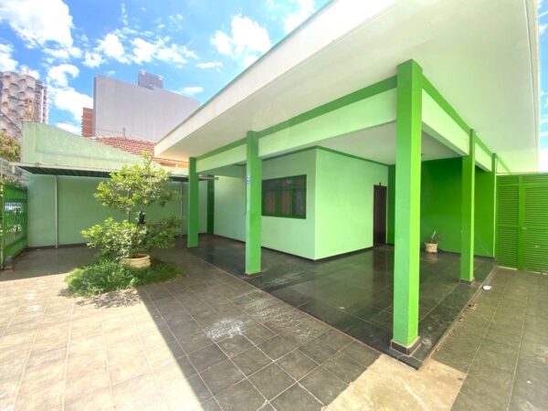 Vende-se/Aluga-se imóvel comercial no Centro $ 2.500.000,00