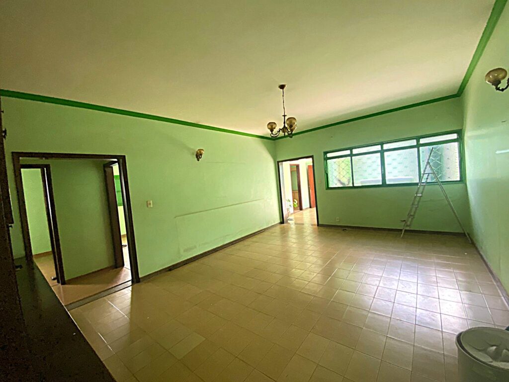 Vende-se/Aluga-se imóvel comercial no Centro $ 2.500.000,00