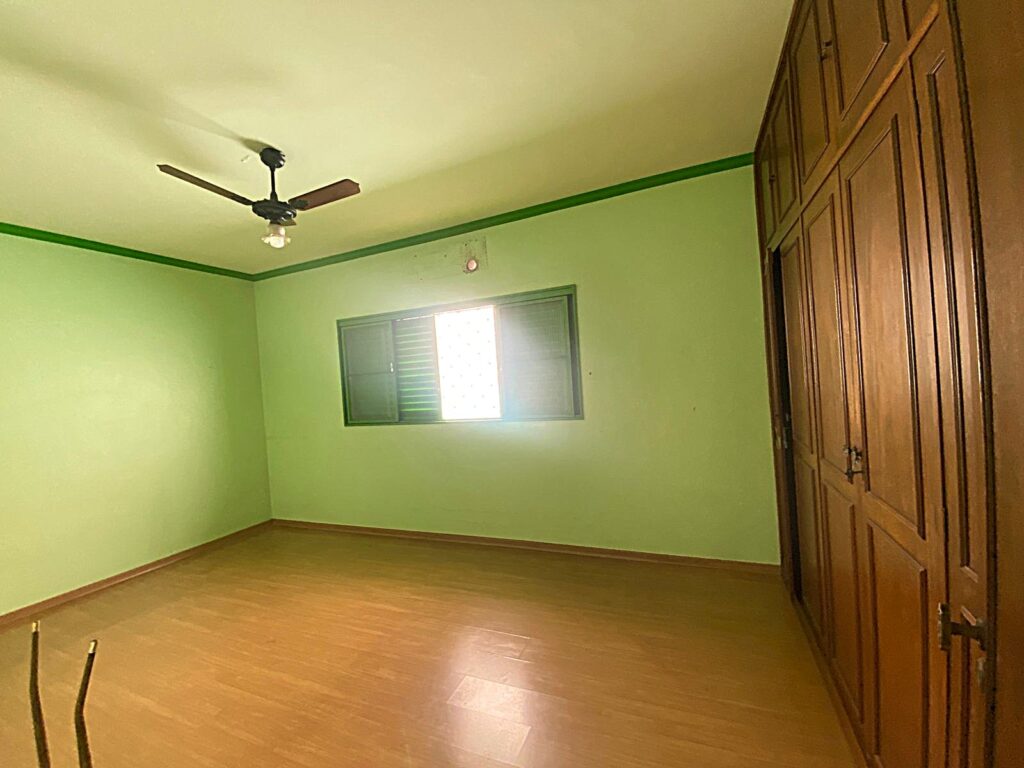 Vende-se/Aluga-se imóvel comercial no Centro $ 2.500.000,00