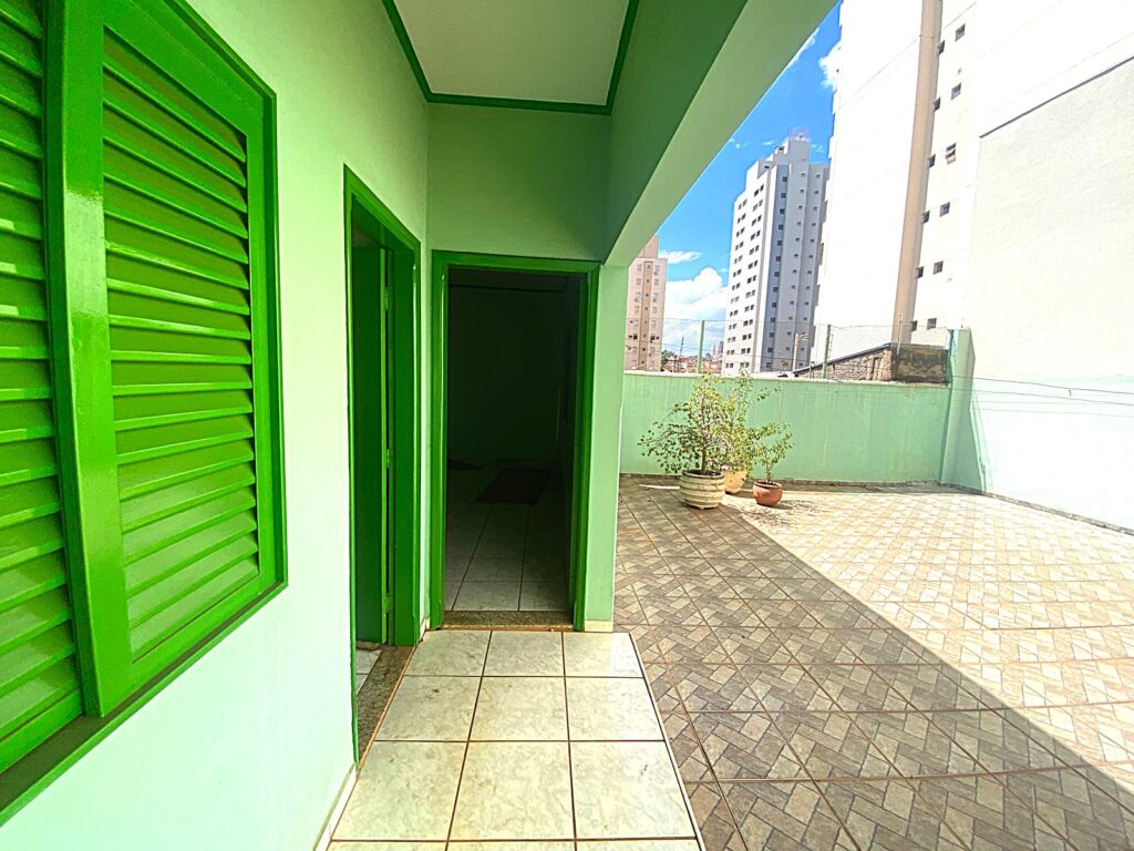Vende-se/Aluga-se imóvel comercial no Centro $ 2.500.000,00
