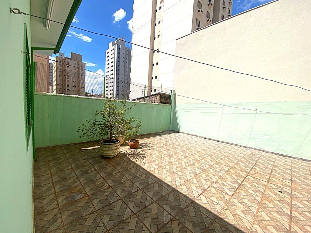 Vende-se/Aluga-se imóvel comercial no Centro $ 2.500.000,00