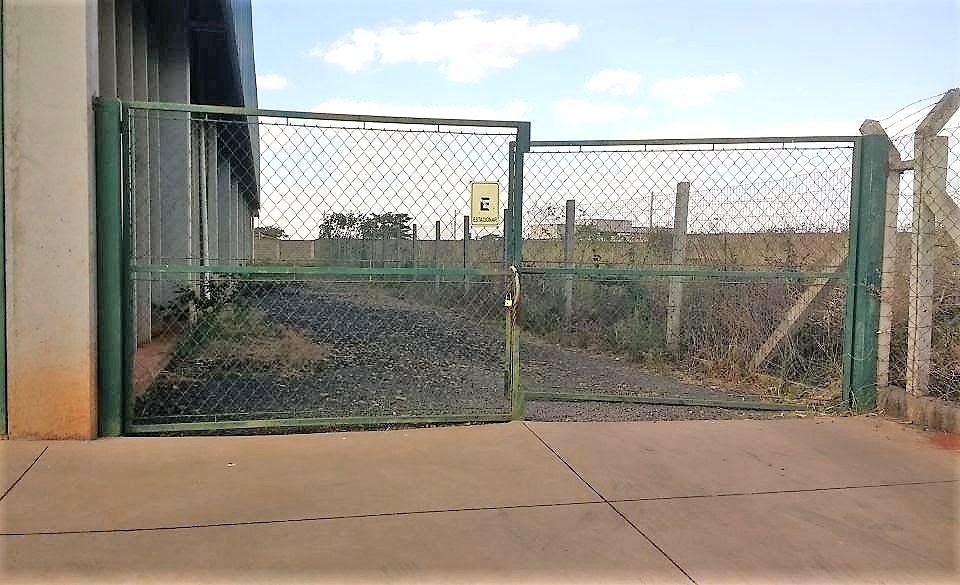 Aluga-se salão em Distrito Industrial $ 25.000,00