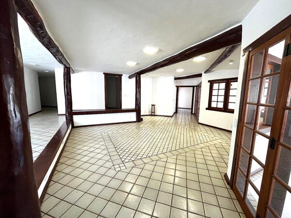 Aluga-se casa no Cond. Débora Cristina $ 12.000,00