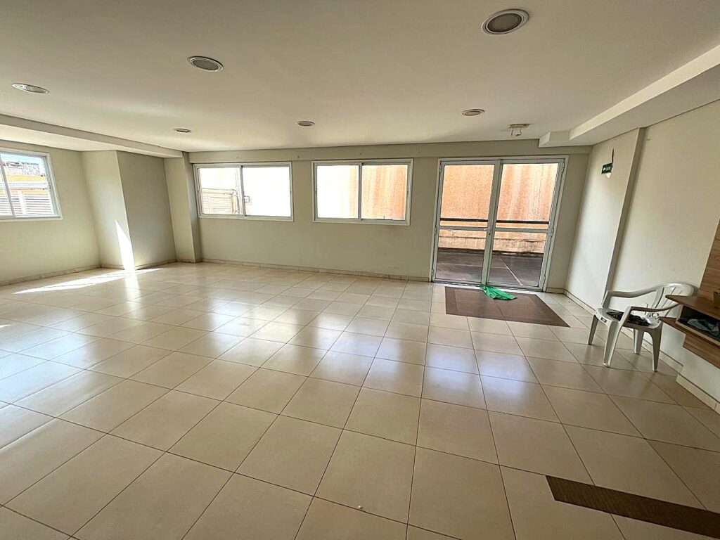 Vende-se apto na Boa Vista de 02 dormitórios com elevador $ 399.000,00