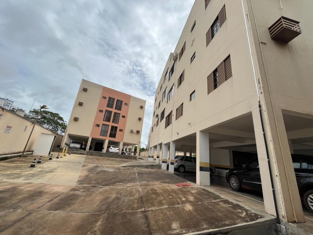 Vende-se Apto no Higienópolis de 02 dormitórios por $ 190.000,00