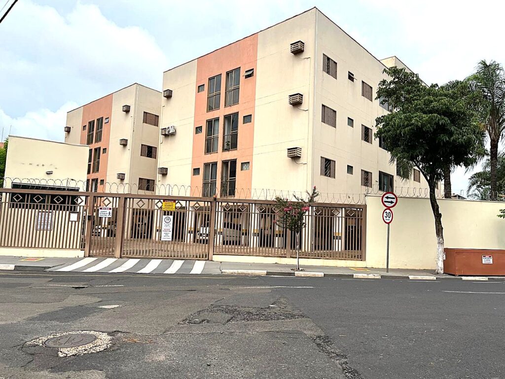Vende-se Apto no Higienópolis de 02 dormitórios por $ 190.000,00