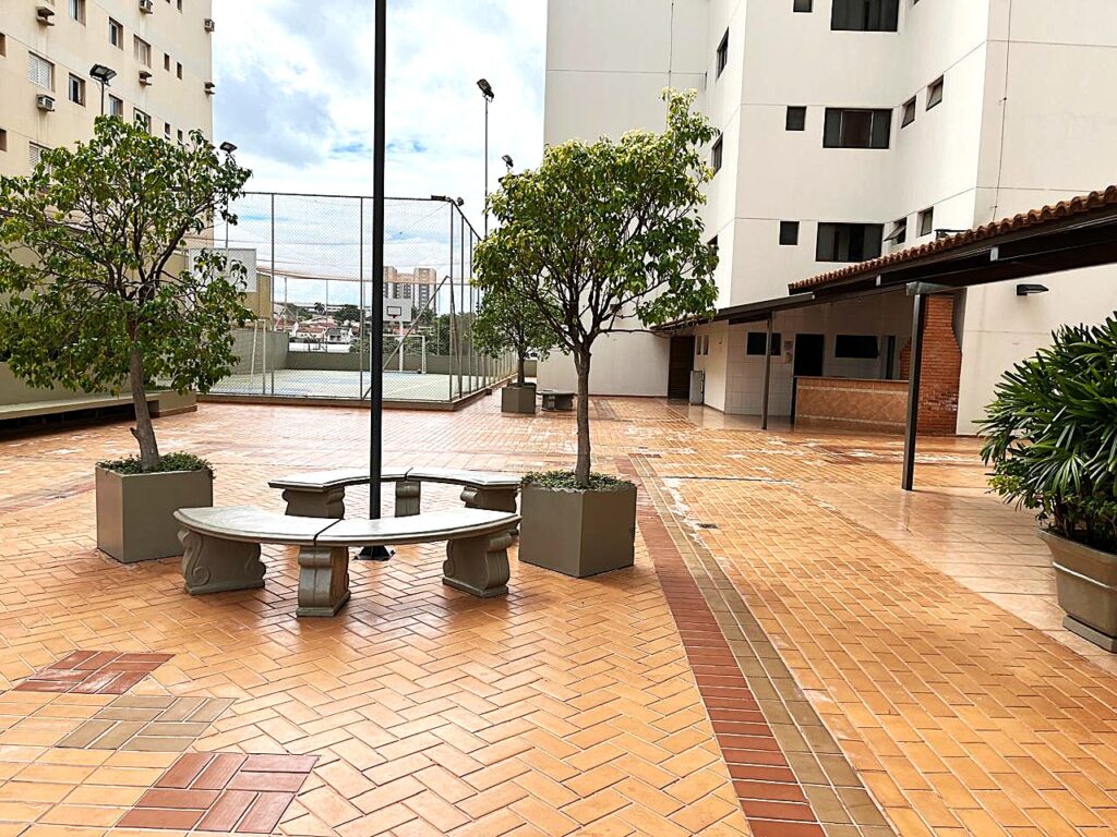 Vende-se apto na Redentora $ 700.000,00 Vende-se apto na Redentora $ 700.000,00
