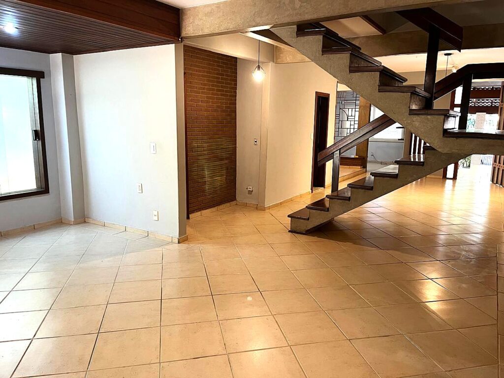 Vende-se casa Alto do Rio Preto $ 850.000,00 Vende-se casa Alto do Rio Preto $ 850.000,00