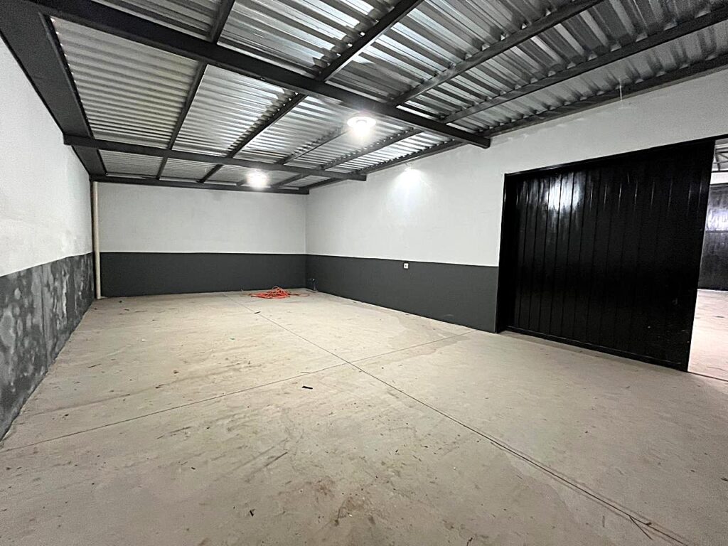 Aluga-se Salão 300m² $ 7.000,00