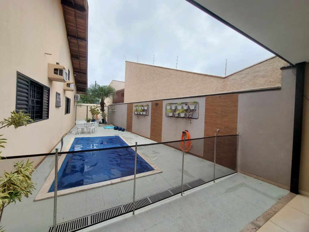 Vende-se casa São Manoel próximo ao Hospital de Base $ 810.000,00