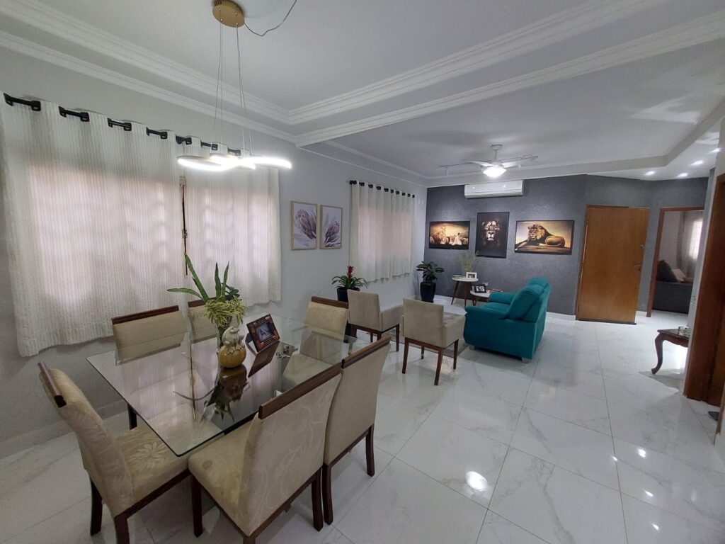 Vende-se casa São Manoel próximo ao Hospital de Base $ 810.000,00