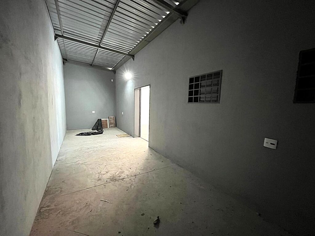 Aluga-se Salão novo em centro empresarial $ 3.800,00