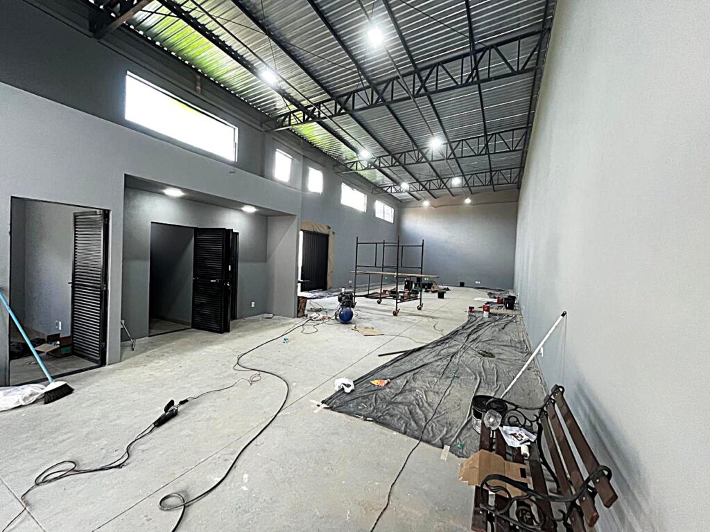 Vende-se/Aluga-se salão 214m² $ 1.300.000,00