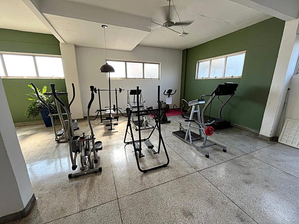 Vende-se/Aluga-se exc. apto $ 400.000,00