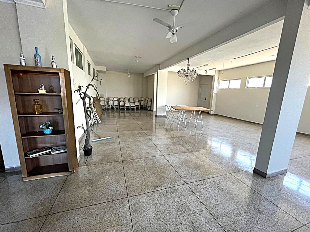 Vende-se/Aluga-se exc. apto $ 400.000,00