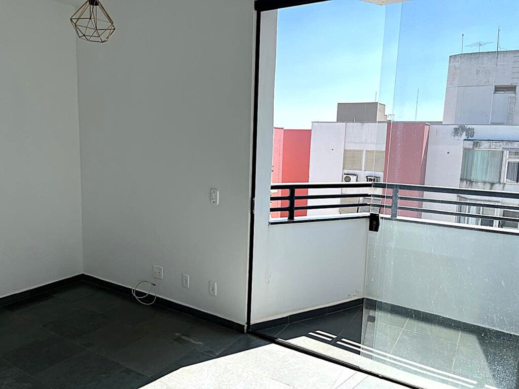 Vende-se Apto próximo ao Rio Preto Shopping c/ elevador $ 450.000,00 Vende-se Apto próximo ao Rio Preto Shopping c/ elevador $ 450.000,00